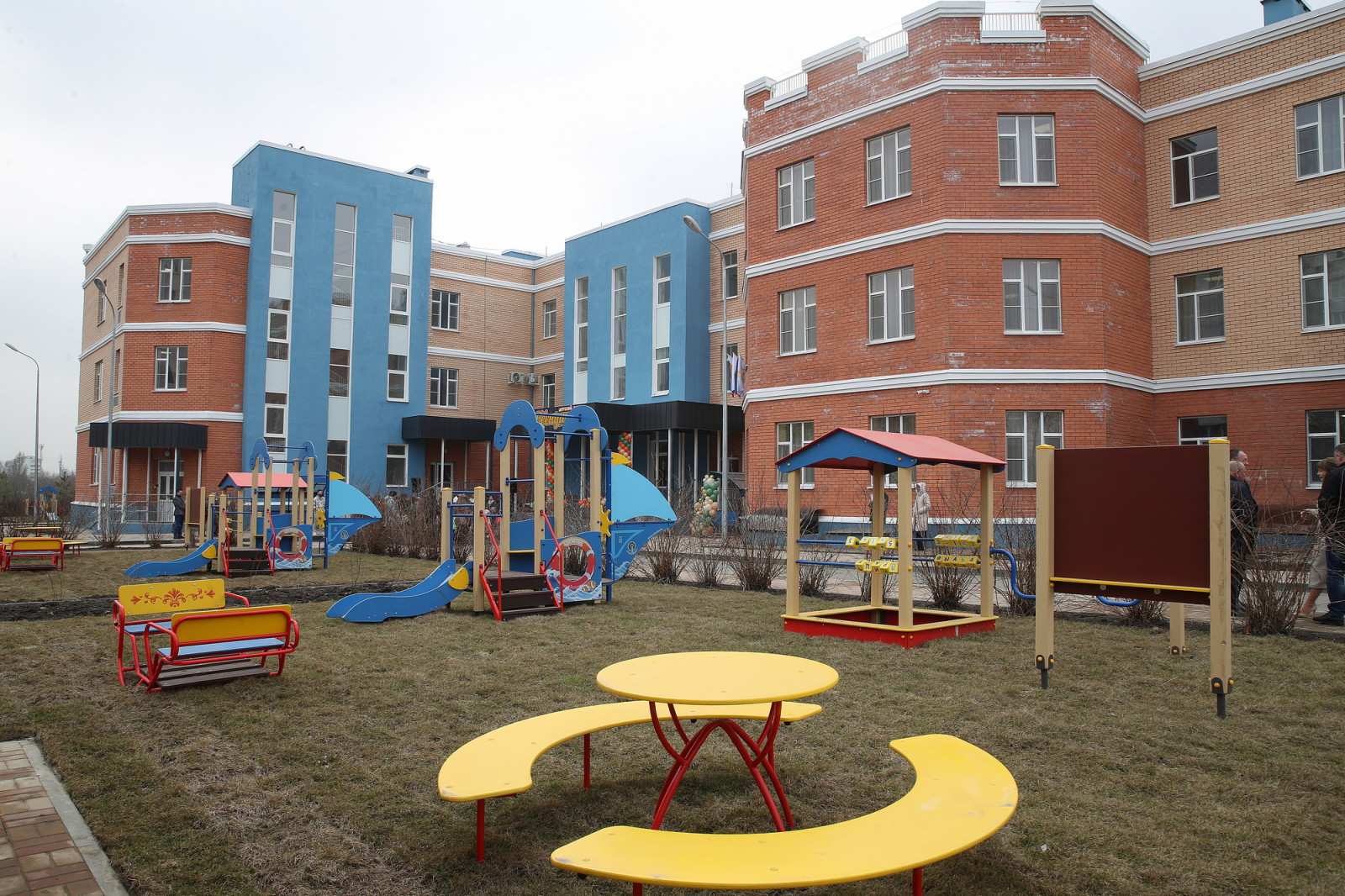 В Таганроге ввели в эксплуатацию новый детский сад на 220 мест - фото 1