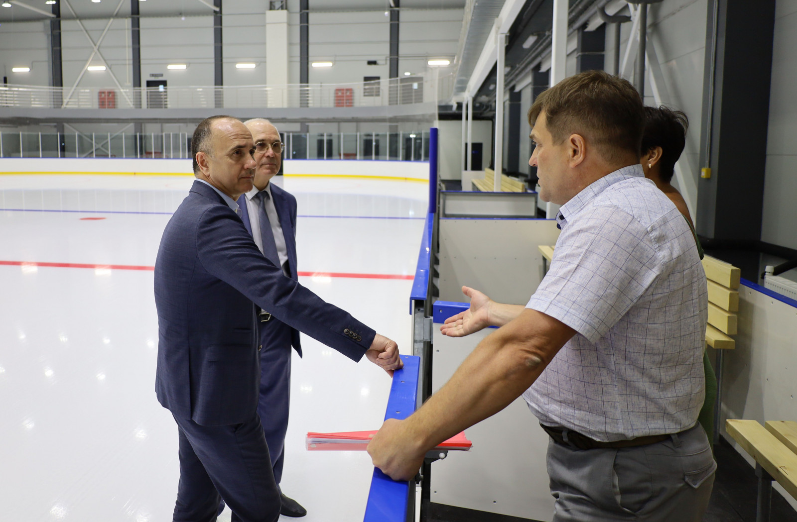 В Новошахтинске сегодня откроют спортивный комплекс с ледовой ареной - фото 1