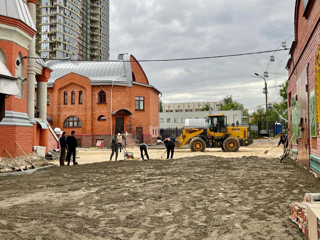 Брусчатку у Соборной мечети в Нижнем Новгороде уложат к 9 июля - фото 1