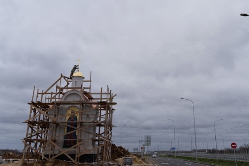 Строительство православного киота завершается на М-12 в Нижегородской области - фото 1